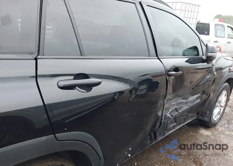 2022 Toyota Corolla Cross Le from USA, damaged, VIN 7MUCAAAG7NV005248